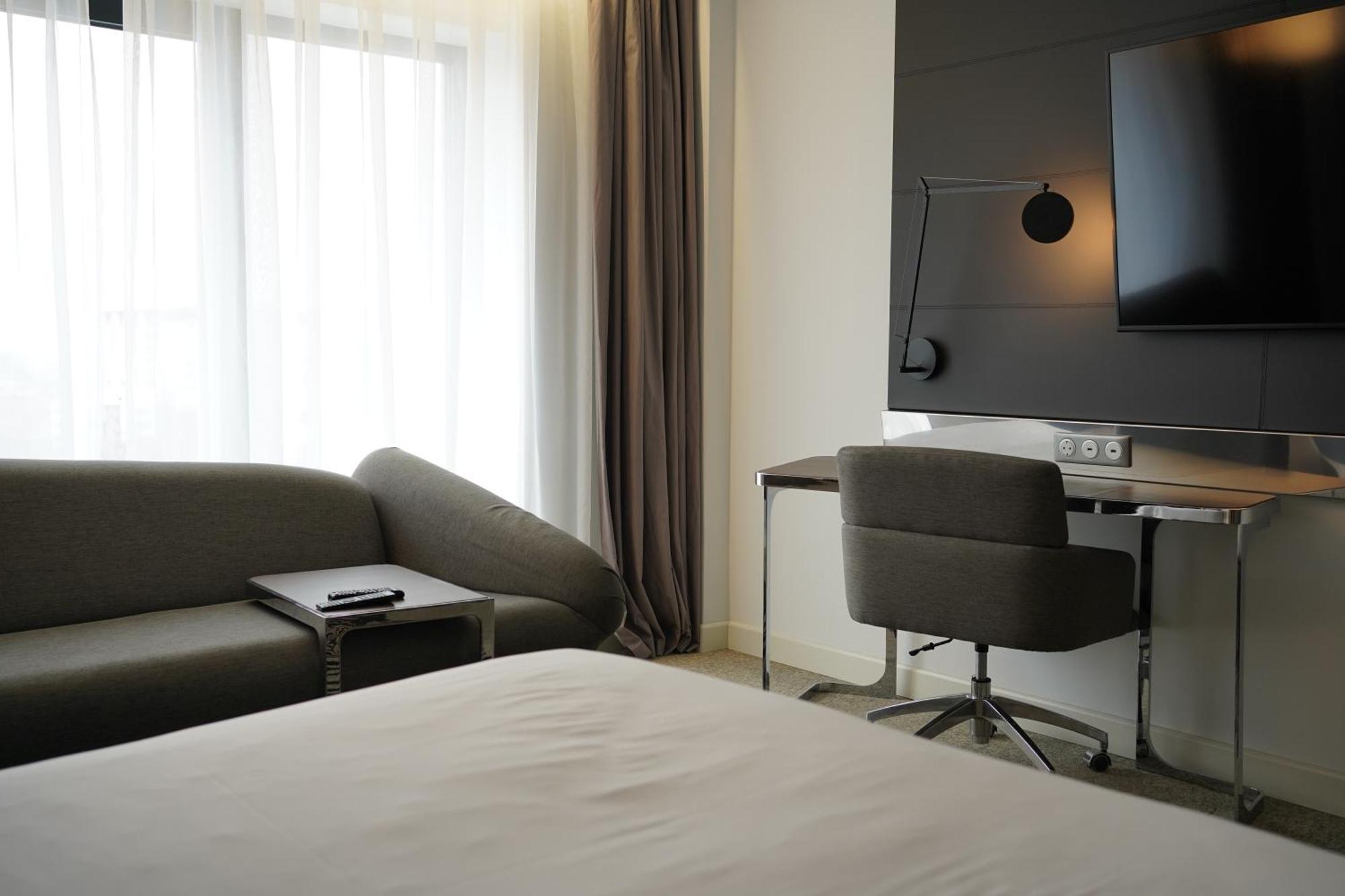 Novotel Bishkek City Center Εξωτερικό φωτογραφία