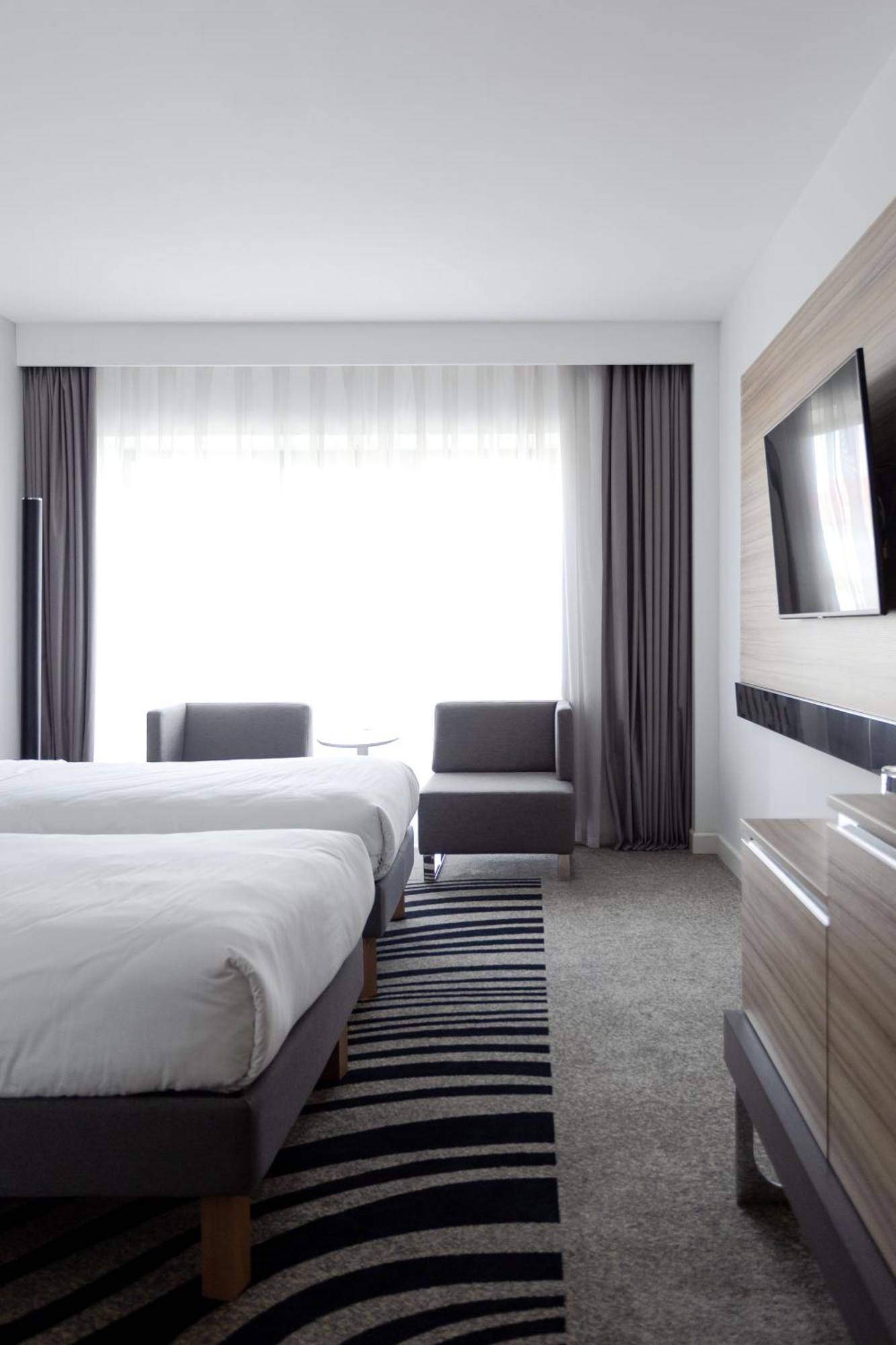 Novotel Bishkek City Center Εξωτερικό φωτογραφία