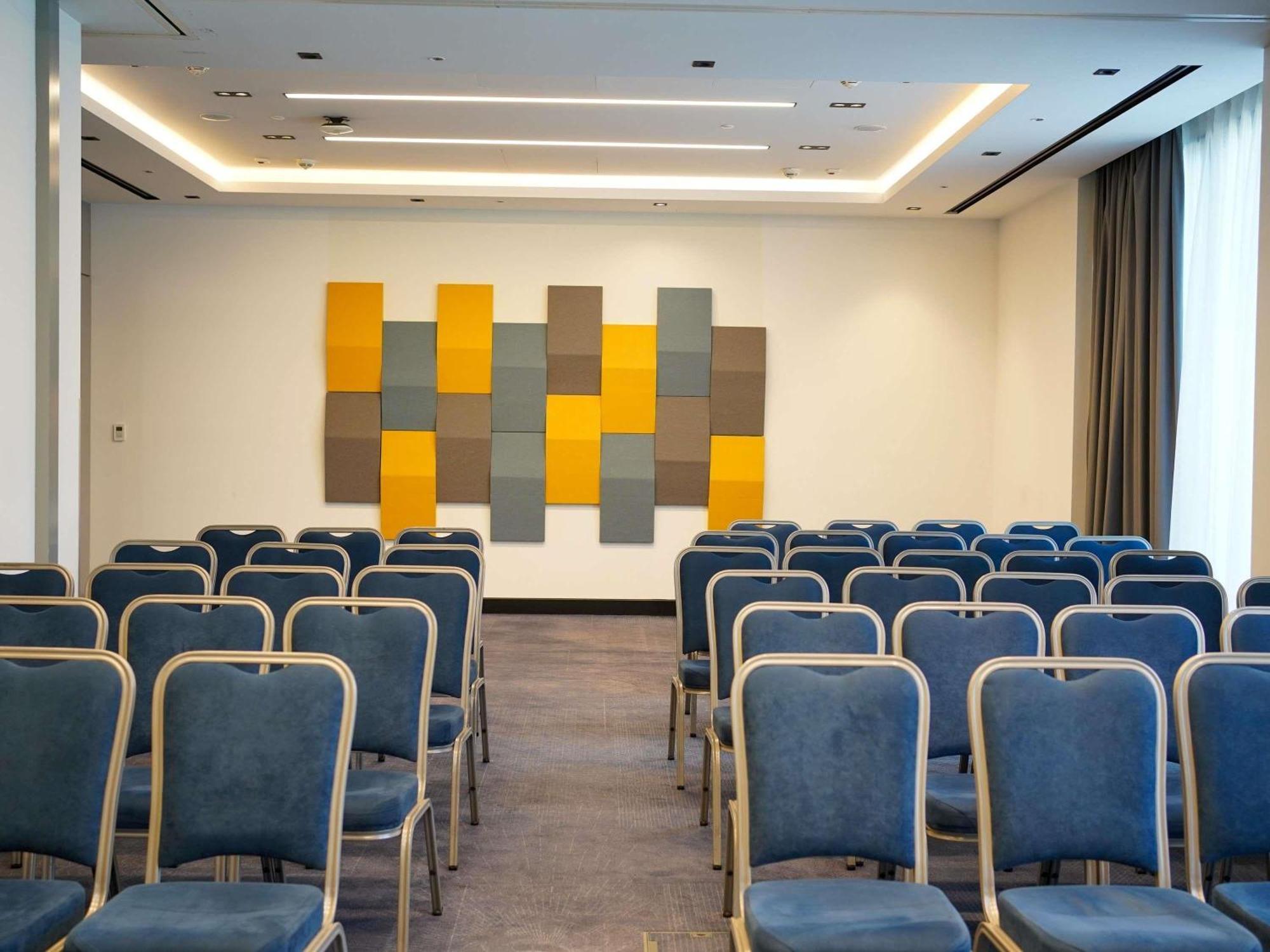 Novotel Bishkek City Center Εξωτερικό φωτογραφία