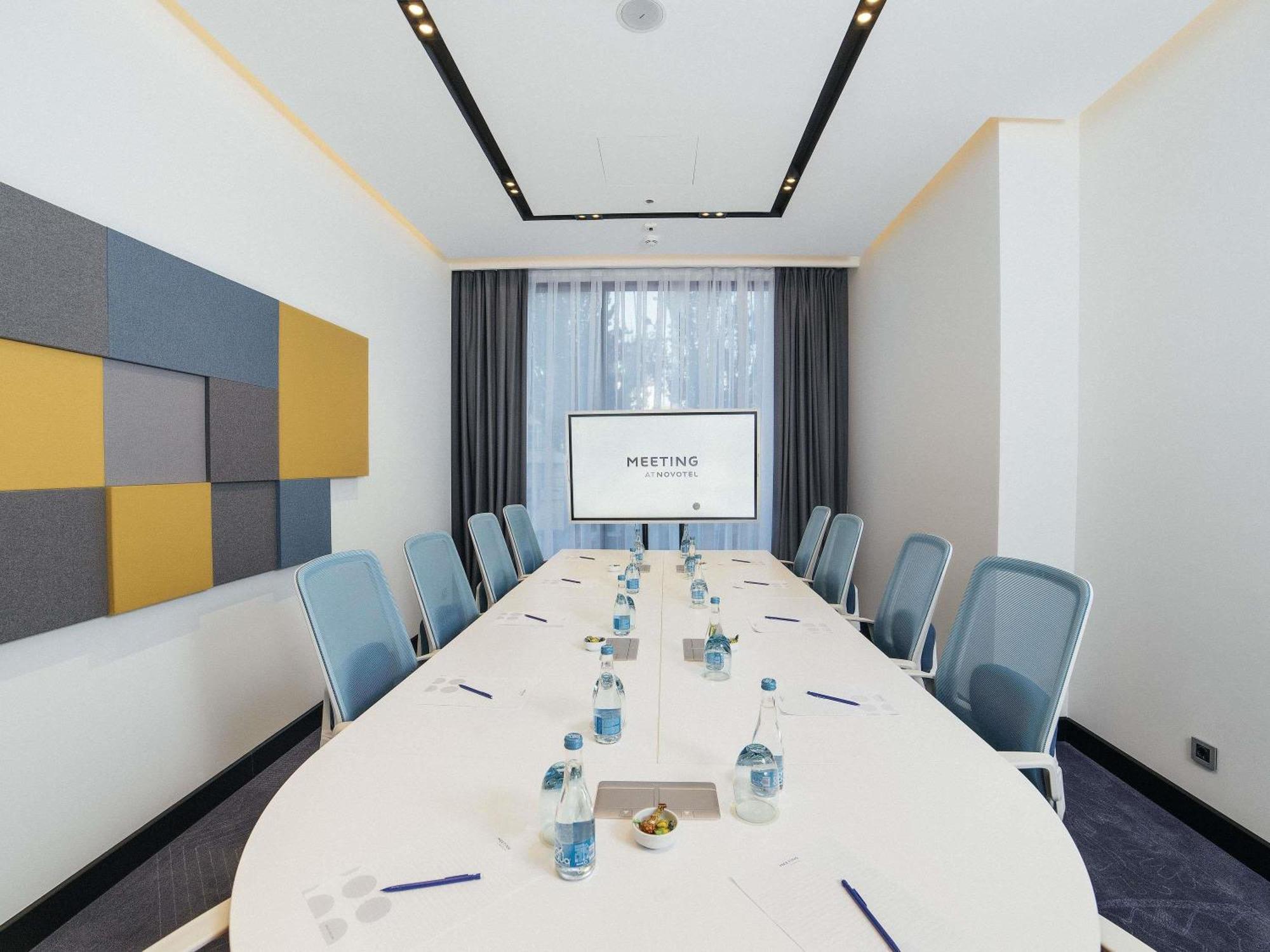 Novotel Bishkek City Center Εξωτερικό φωτογραφία